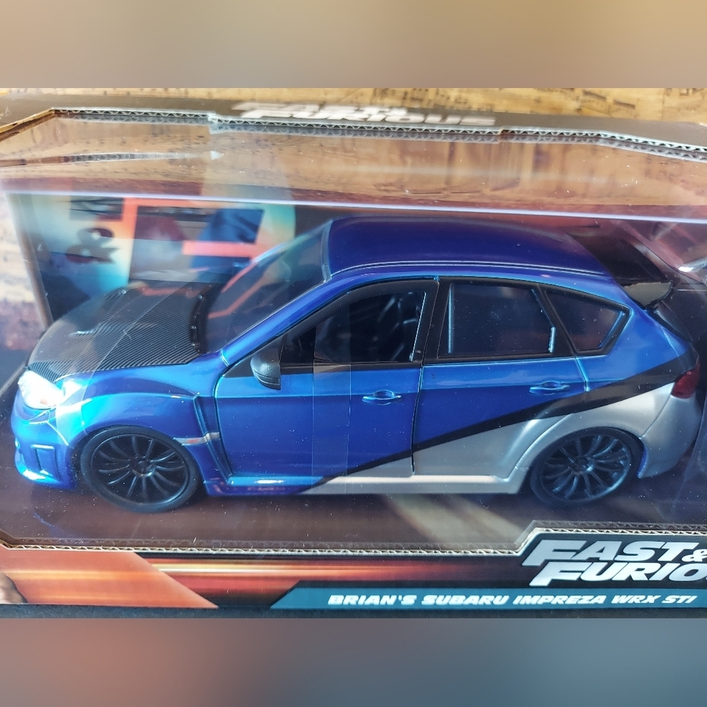 Subaru Impreza WRX STI - Picture 2 of 7